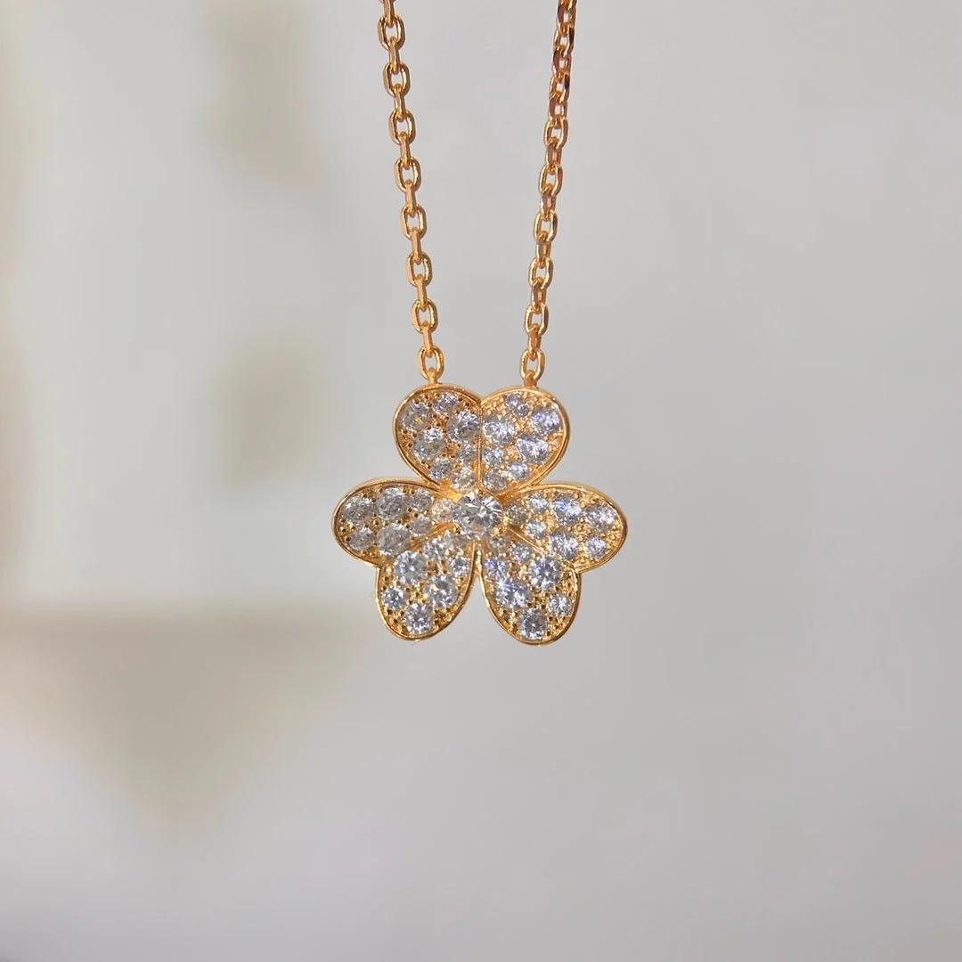 [Van Cleef & Arpels]FLOWER DIAMOND NECKLACE