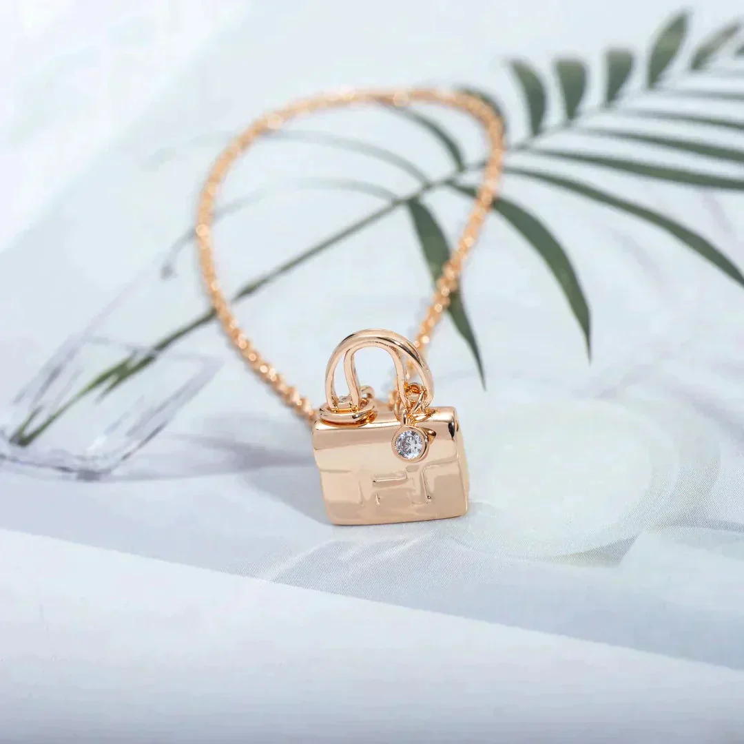 [Hermes]AMULETTE PEDANT ROSE GOLD NECKLACE