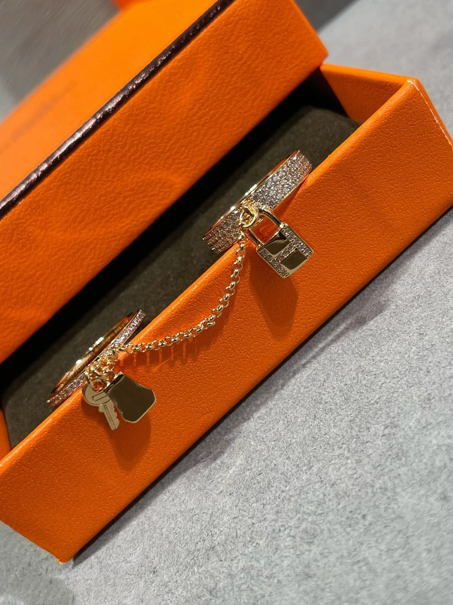 [Hermes]HM KELLY CLOCHETTE DOUBLE RING IN ROSE GOLD WITH DIAMONDS