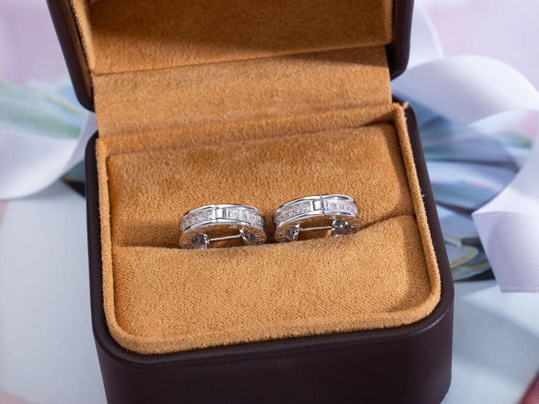 [Bulgari]ZERO 1 MINI SILVER DIAMOND EARRINGS