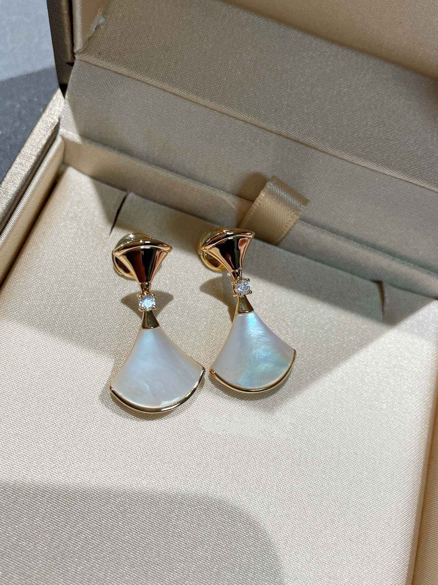 [Bulgari]DREAM MOP 1 DIAMOND EARRINGS