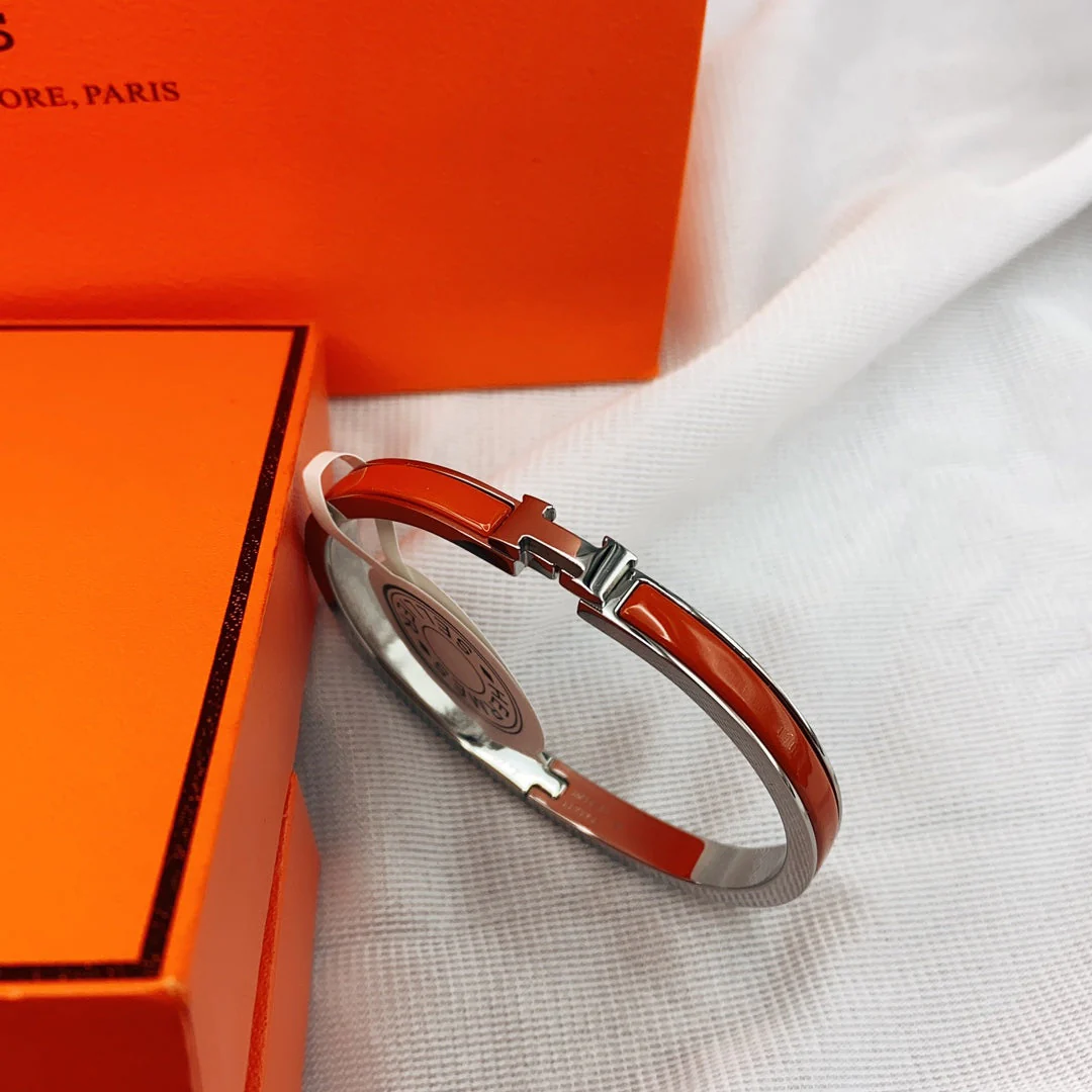 [Hermes]CLASSIC HM CLIC RED 8MM ENAMEL BRACELET