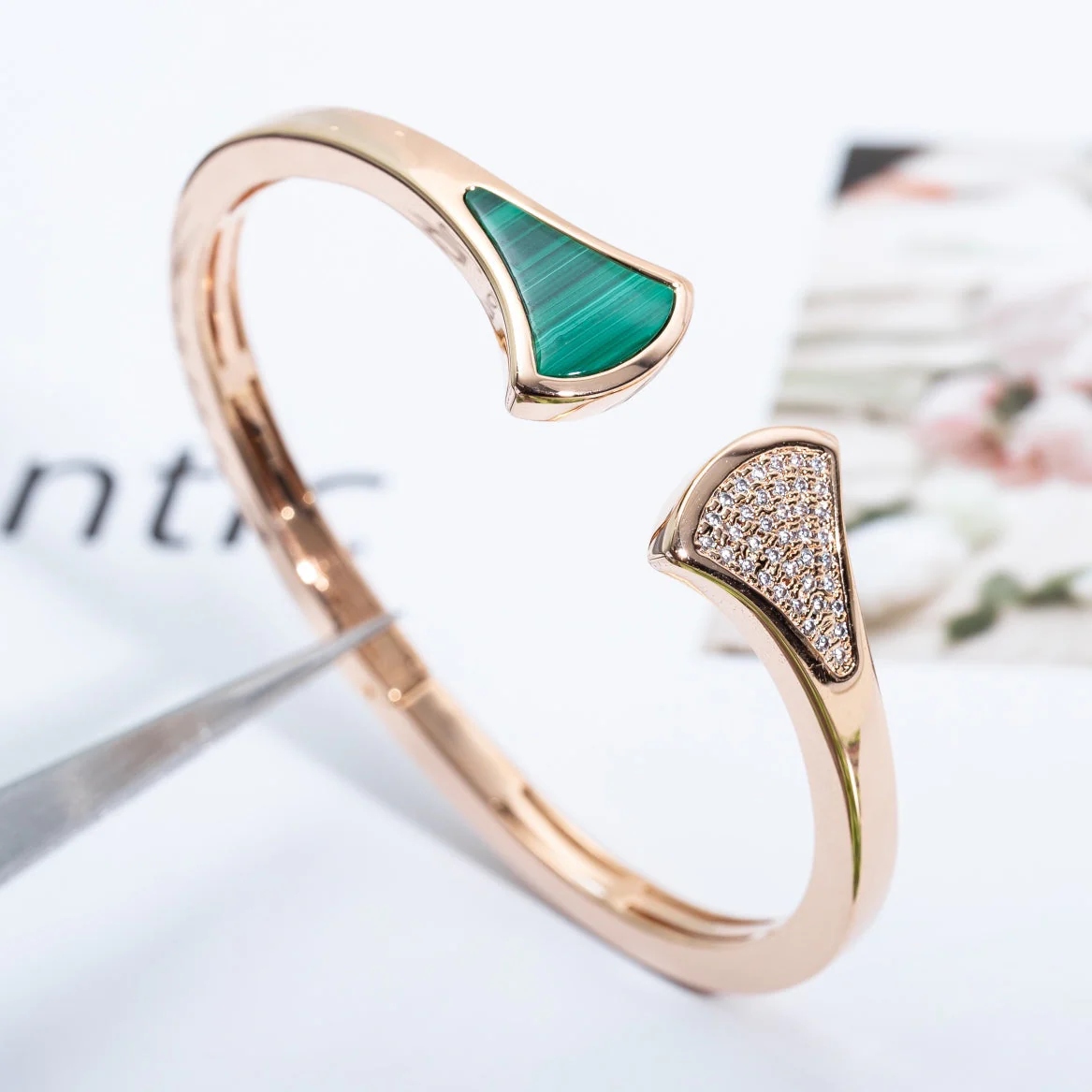 [Bulgari]DREAM BRACELET OPEN MALACHITE PINK GOLD