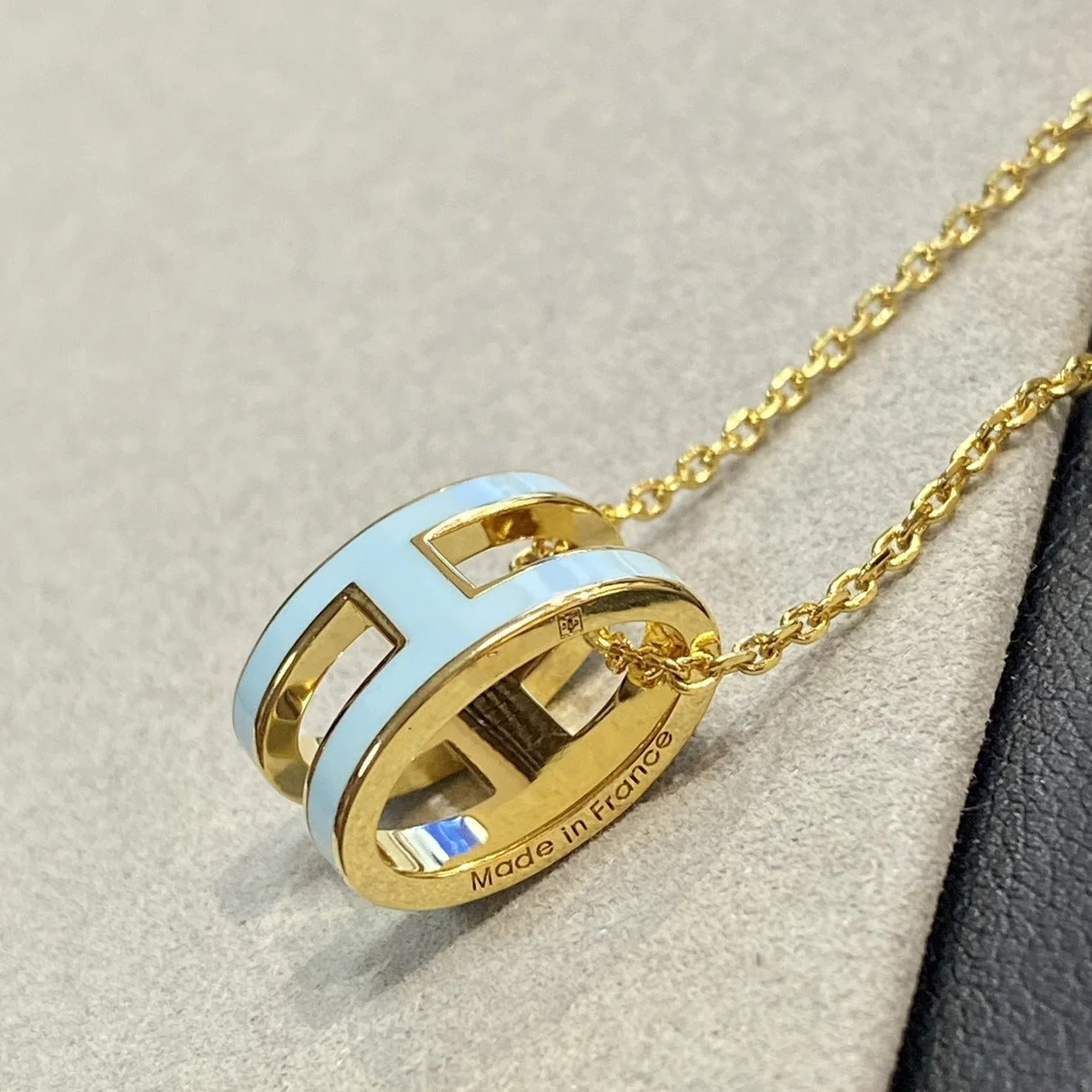 [Hermes]POP H LIGHT BLUE NECKLACE