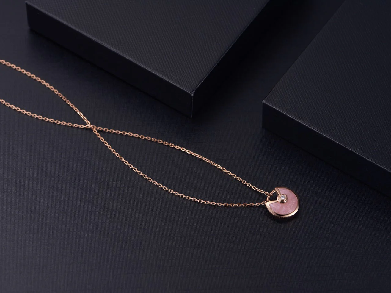 [Cartier]AMULETTE ROSE GOLD PINK MOP NECKLACE