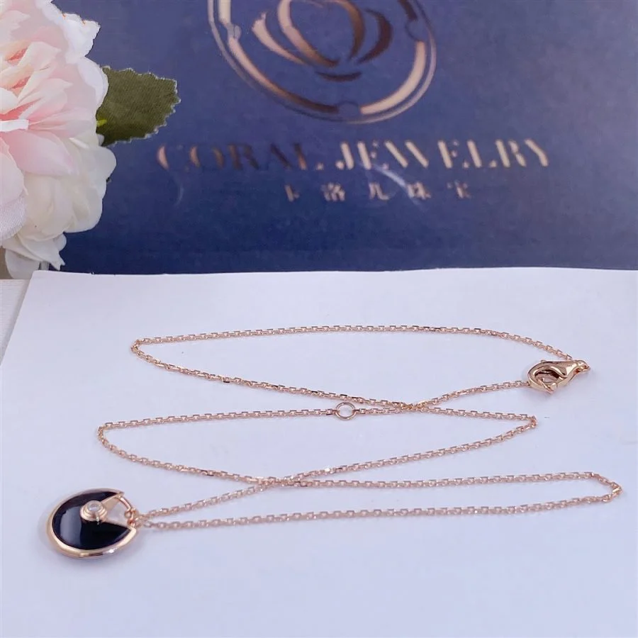 [Cartier]AMULETTE ROSE GOLD ONYX NECKLACE