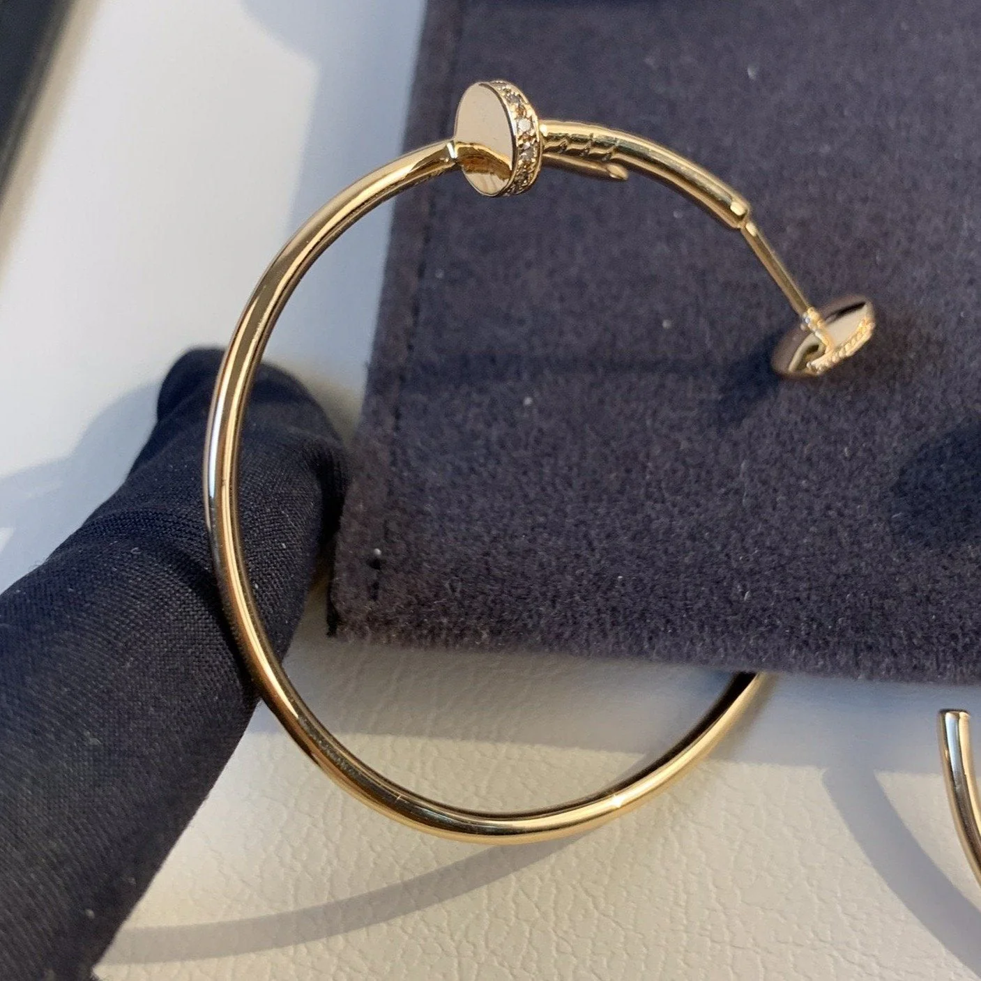 [Cartier]JUSTE EARRINGS GOLD DIAMONDS 1.8MM