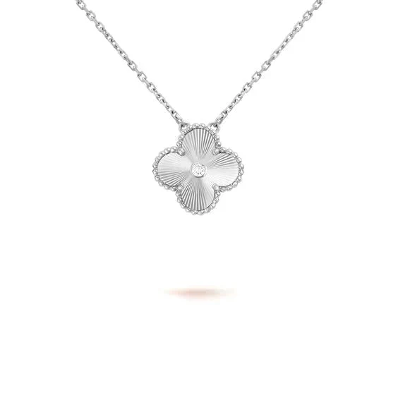 [Van Cleef & Arpels]  15MM DIAMOND LASER NECKLACE SILVER