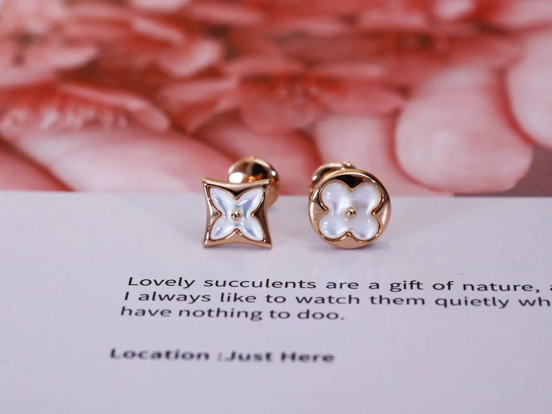 [Louis vuitton]STAR AND SUN PINK GOLD MOP STUD EARRINGS