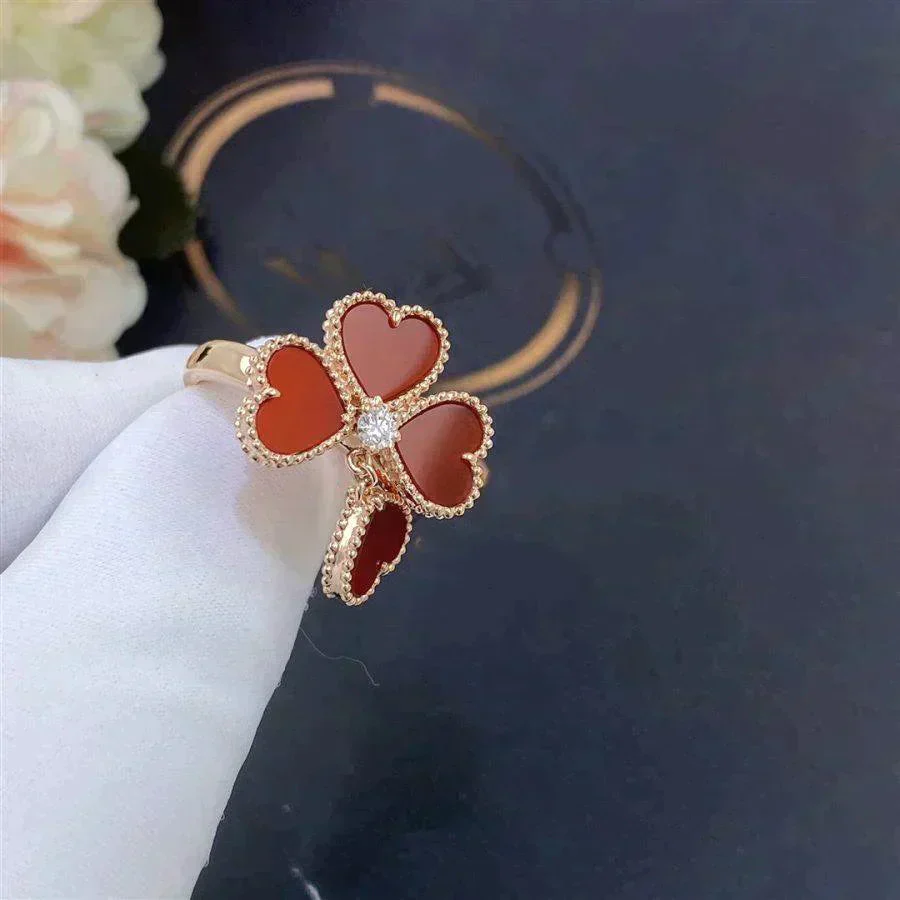 [Van Cleef & Arpels]SWEET CLOVER CARNELIAN RING
