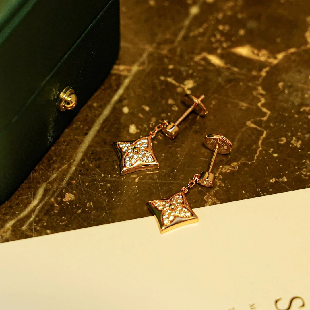 [Louis vuitton]STAR DIAMONDS EARRINGS GOLD