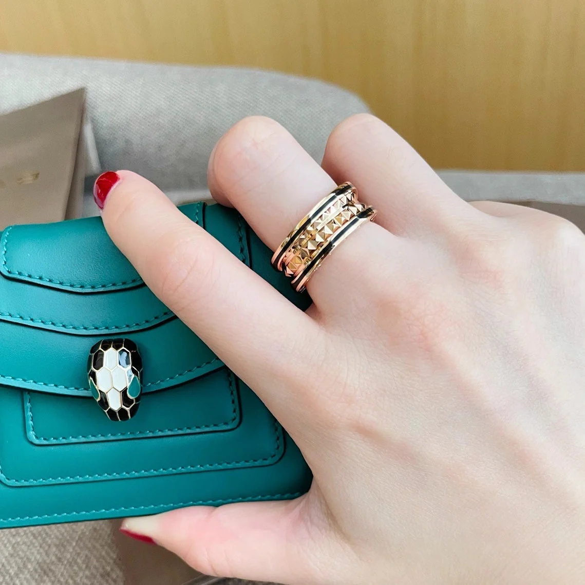 [Bulgari]ZERO 1 GOLD BLACK CERAMIC RING