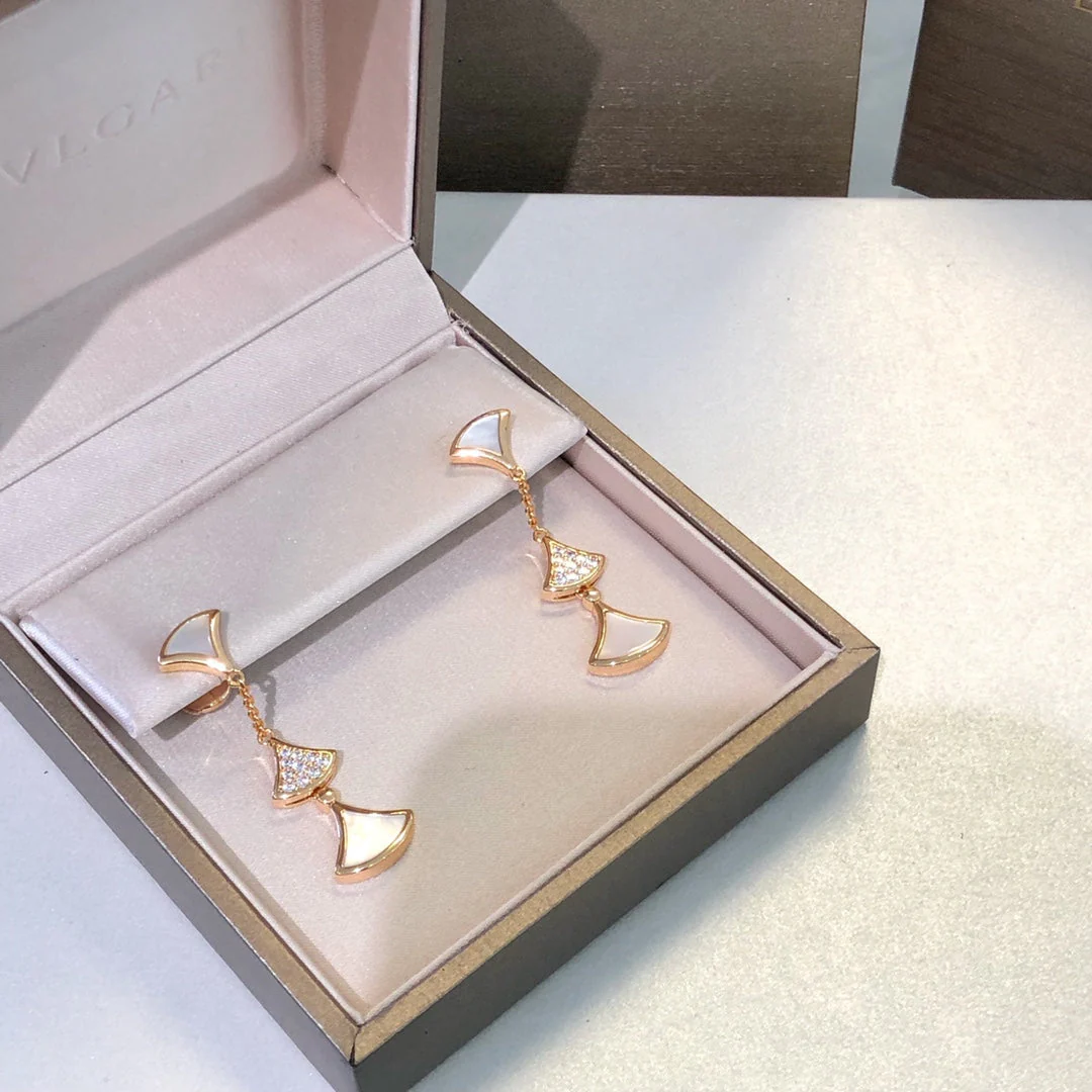 [Bulgari]DREAM EARRINGS 3 MOTIFS DIAMOND MOP PINK GOLD