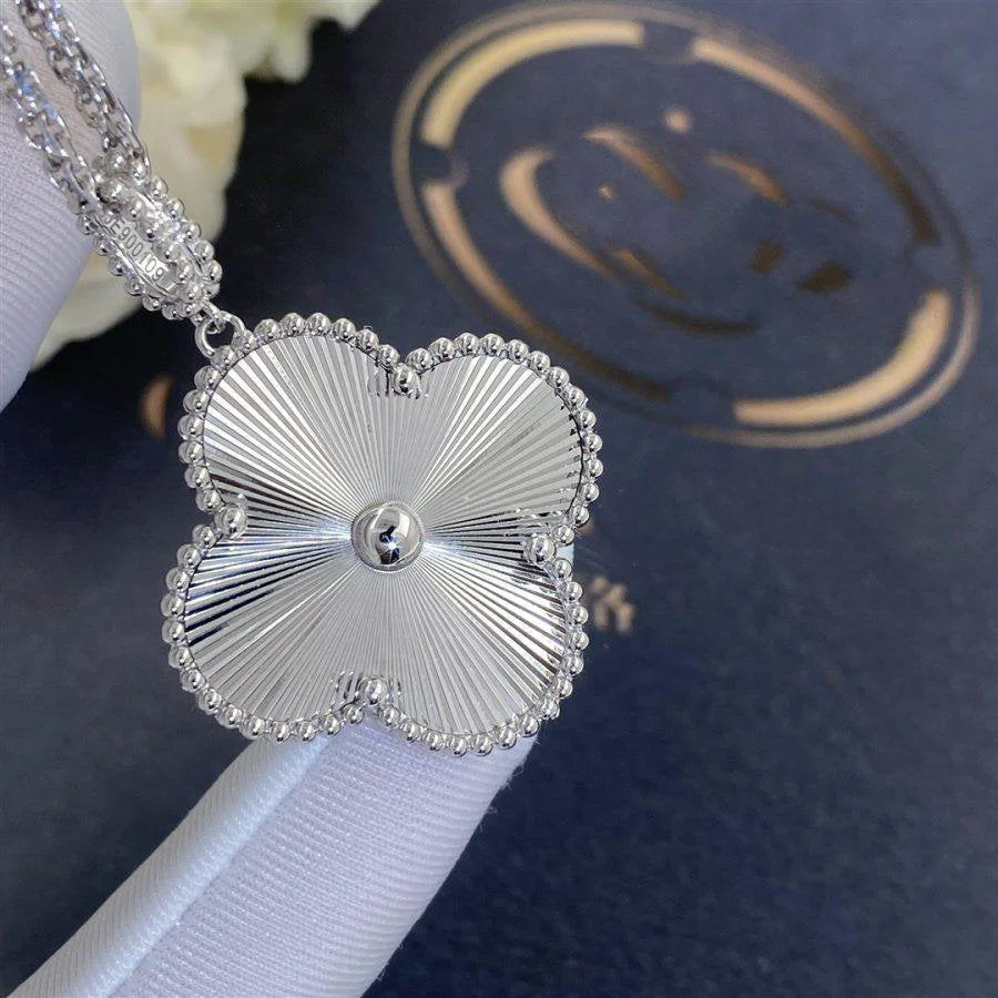 [Van Cleef & Arpels] 25MM SILVER BIG CLOVER NECKLACE
