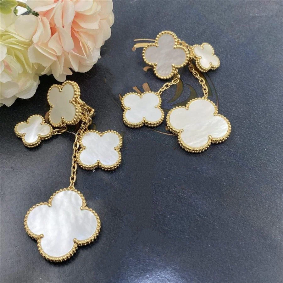 [Van Cleef & Arpels] EARRINGS WHITE MOP 4 MOTIFS GOLD