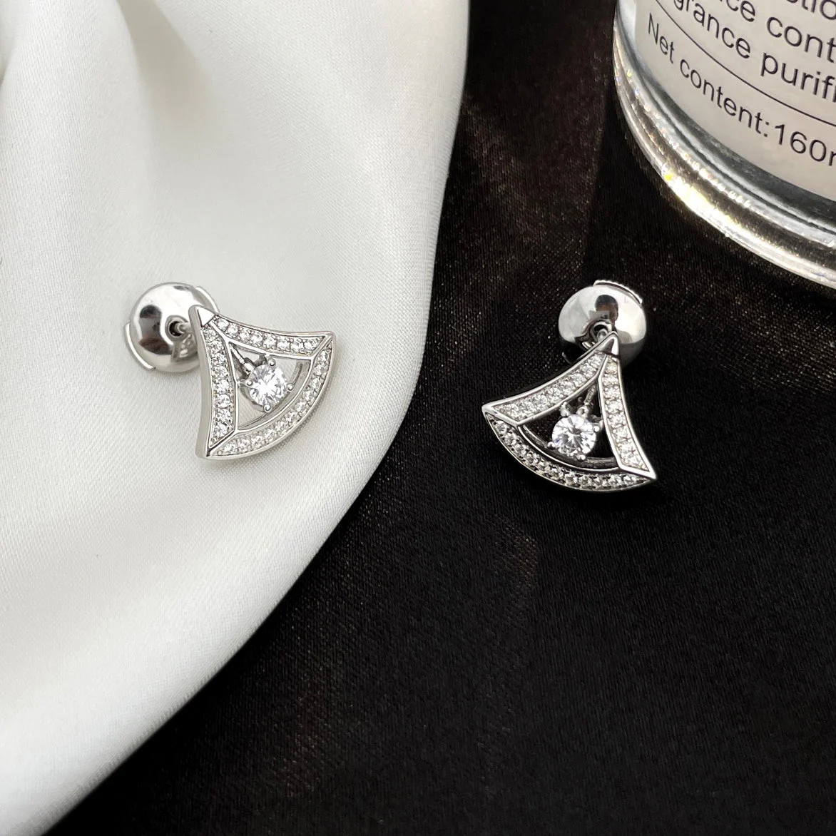 [Bulgari]DREAM MINI DIAMOND STUD EARRINGS