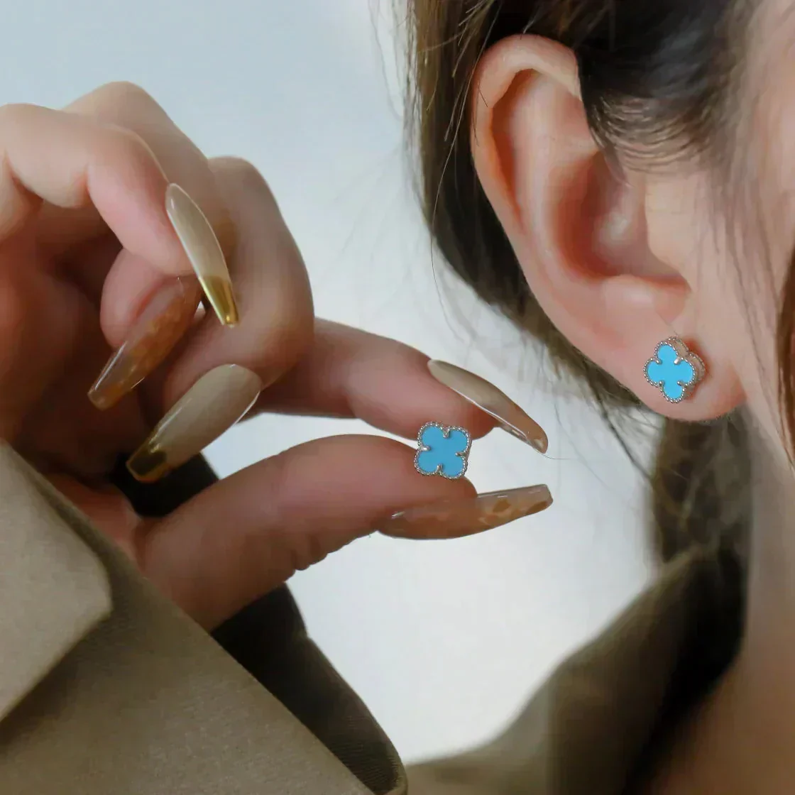 [Van Cleef & Arpels] MINI 9.5MM ONYX STUD EARRINGS SILVER