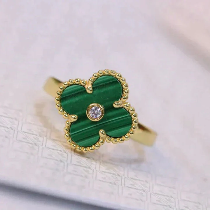 [Van Cleef & Arpels] MALACHITE RING GOLD DIAMOND