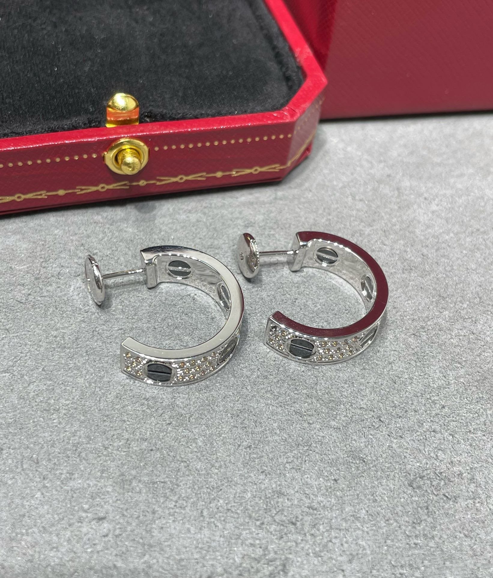 [Cartier]LOVE CERAMIC DIAMOND PAVED SILVER EARRINGS