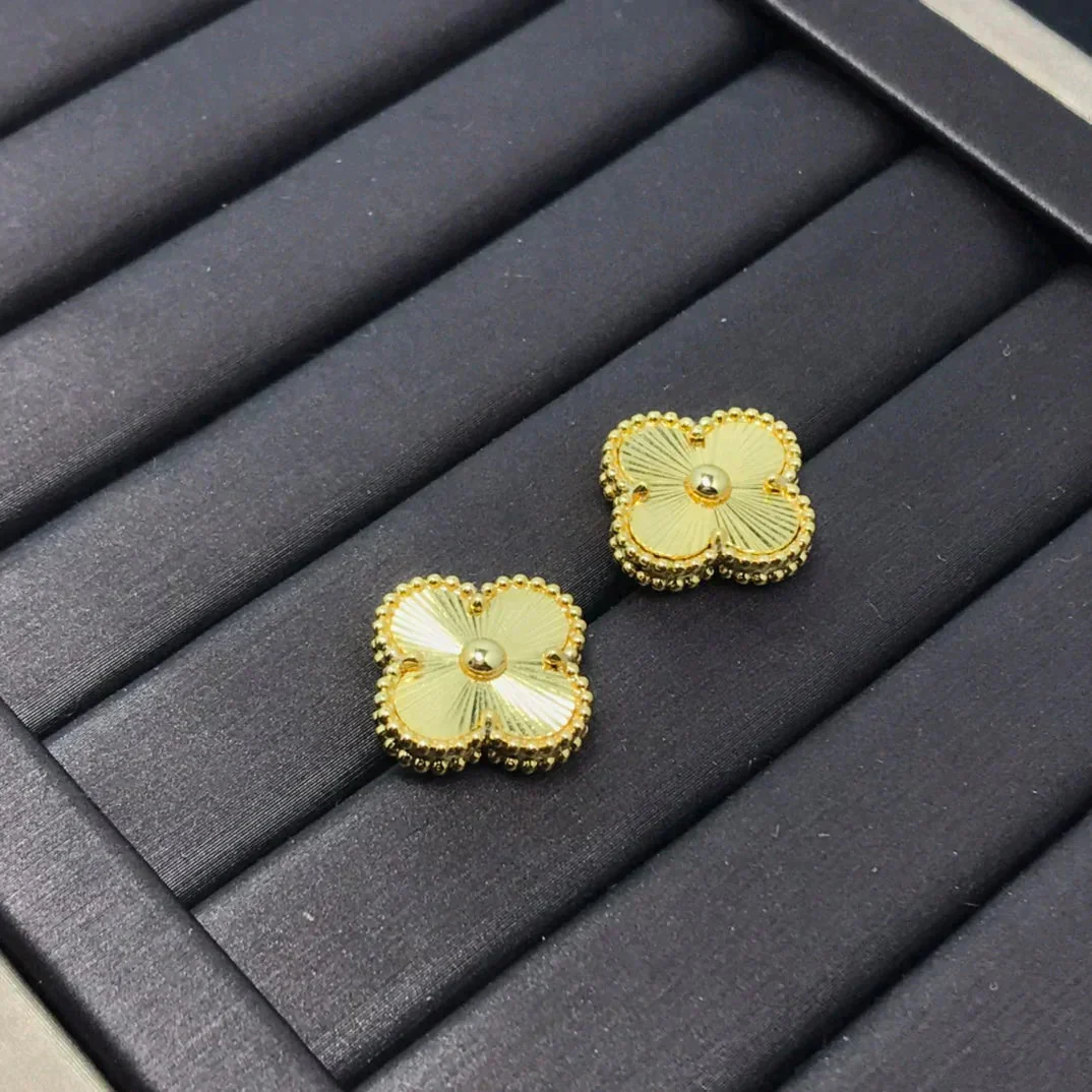 [Van Cleef & Arpels] MINI 9.5MM LASER EARRINGS