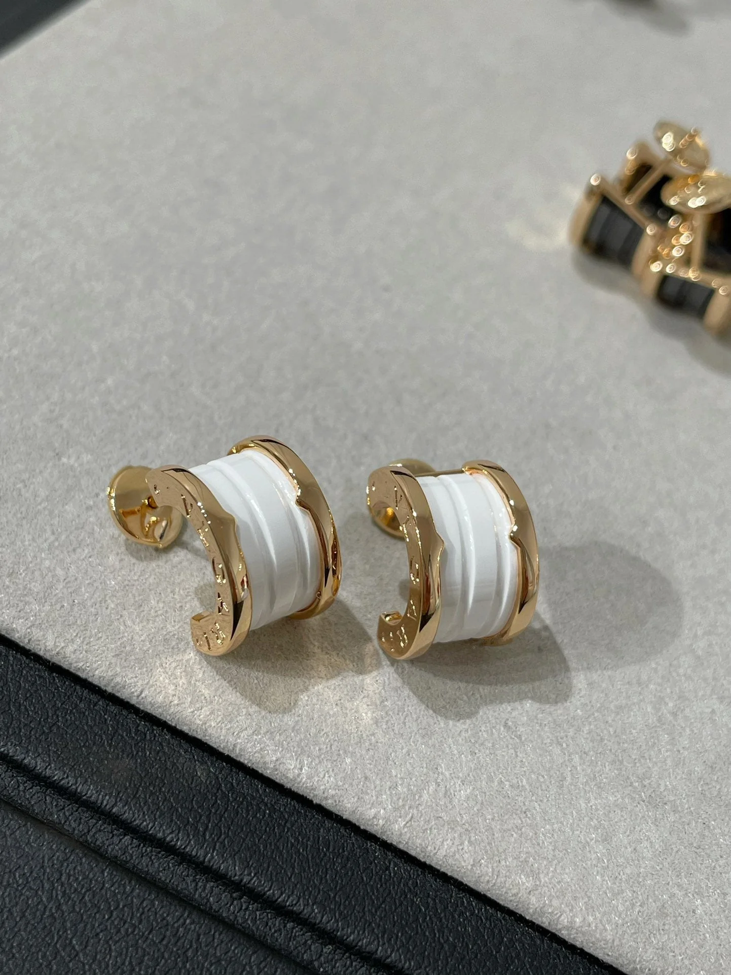 [Bulgari]ZERO 1 PINK GOLD CERAMIC EARRINGS