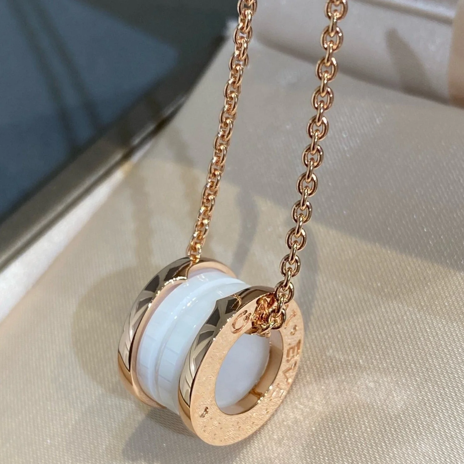 [Bulgari]ZERO 1 WHITE CERAMIC PINK GOLD NECKLACE