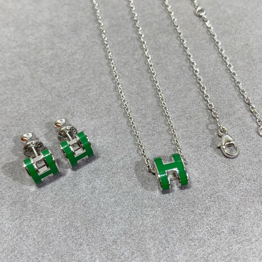 [Hermes]POP H GREEN NECKLACE SILVER AND GOLD