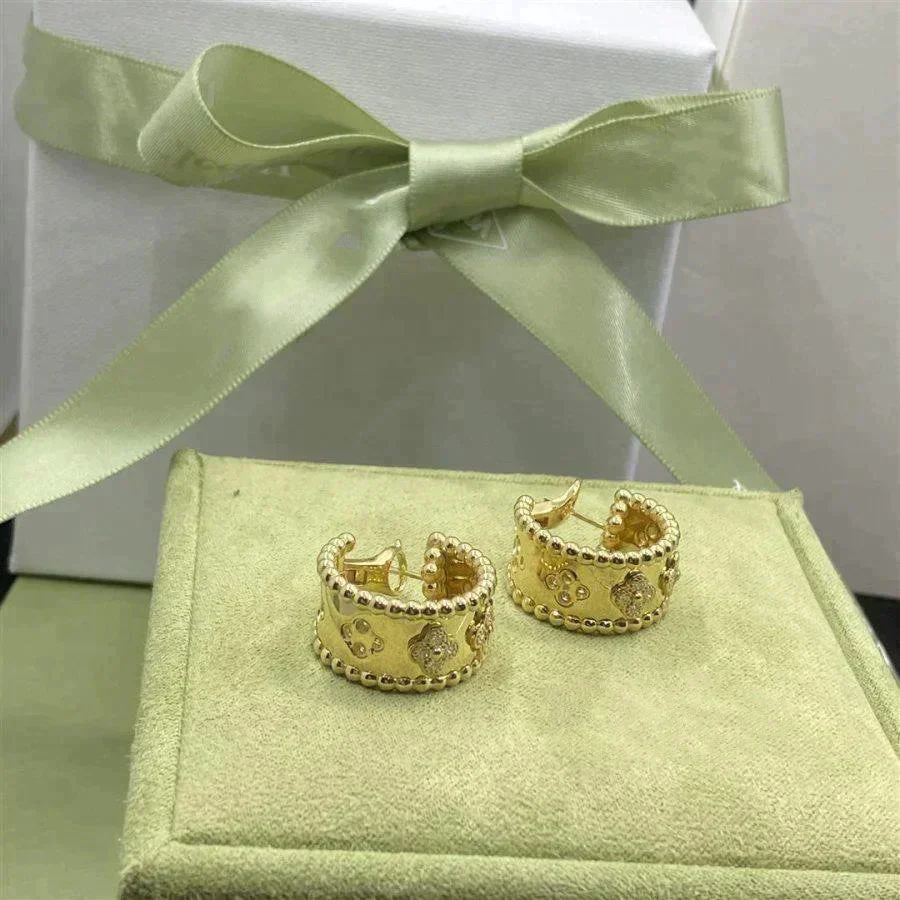 [Van Cleef & Arpels]PERLEE DIAMOND EARRINGS