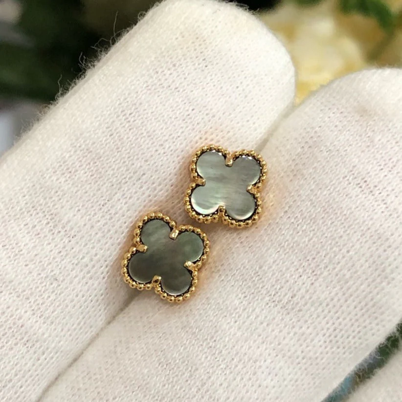 [Van Cleef & Arpels] MINI GOLD EARRINGS