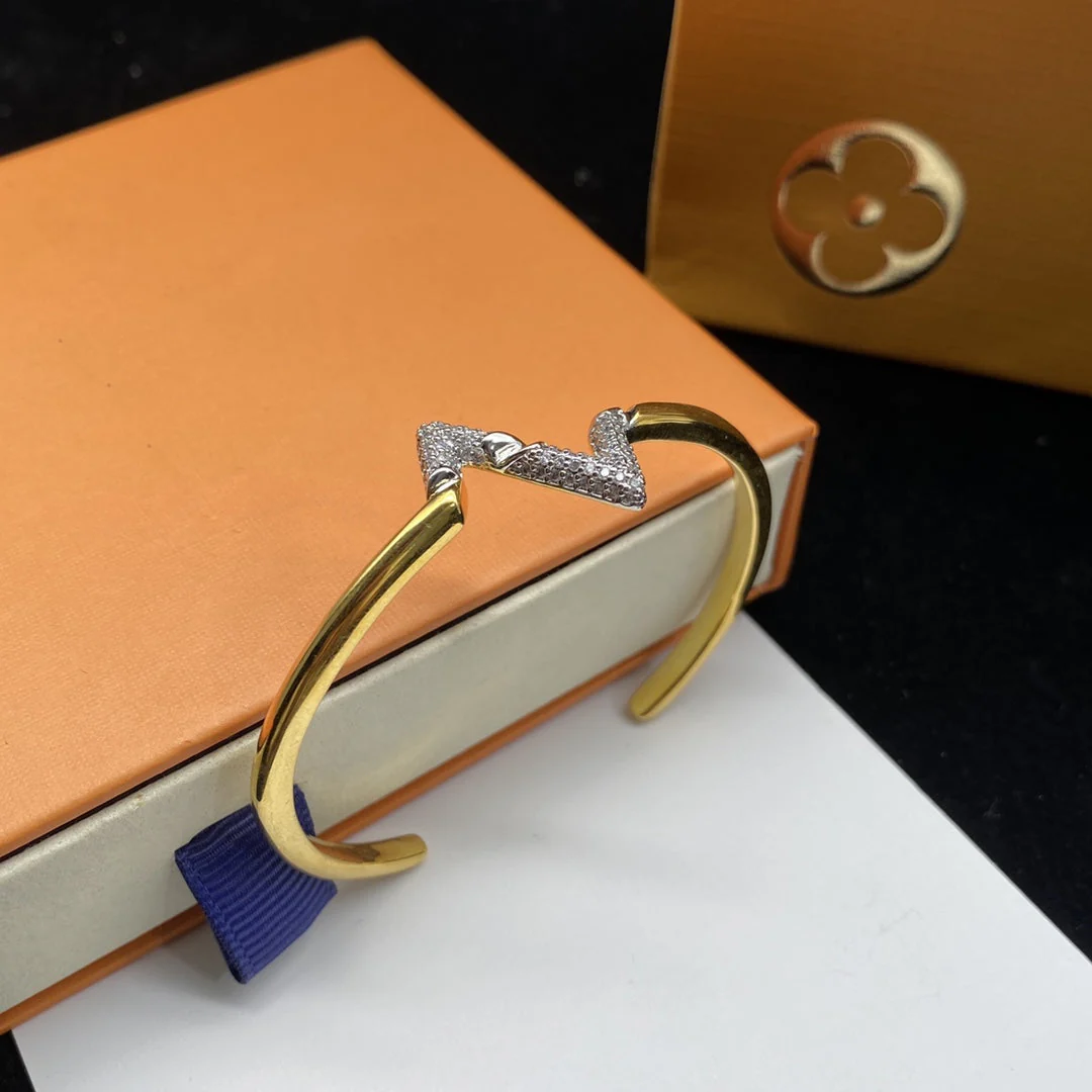 [Louis vuitton]VOLTE UPSITE DOWN DIAMOND GOLD OPEN BRACELET