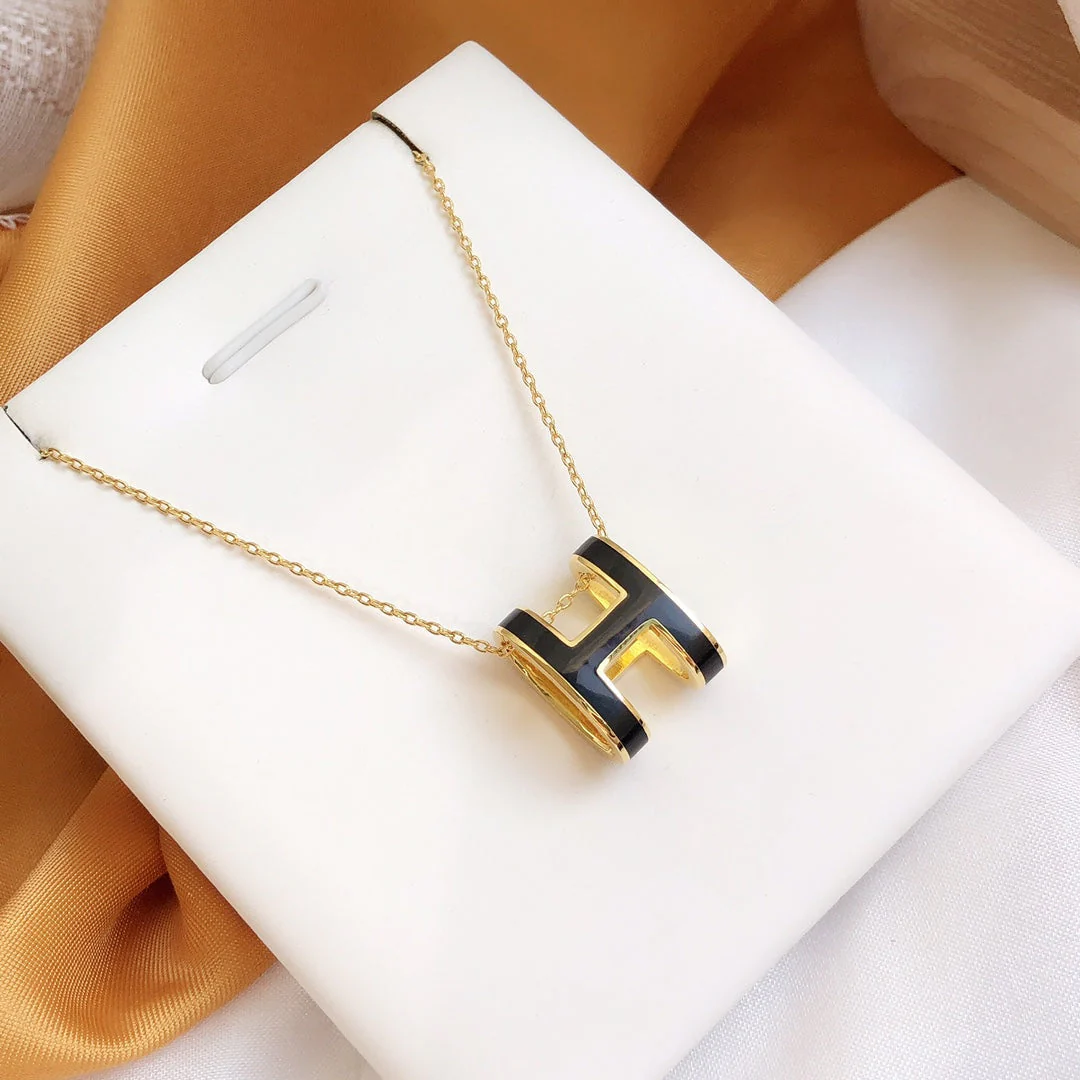 [Hermes]HM CLIC BLACK ENAMEL GOLD NECKLACE