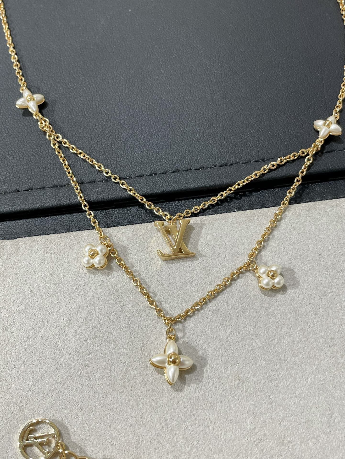 [Louis vuitton]FLOWERGRAM GOLD MOP DOUBLE ROW NECKLACE