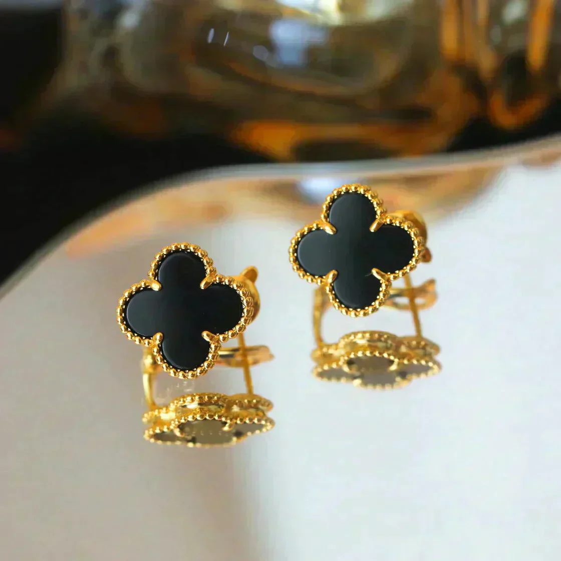 [Van Cleef & Arpels] MEDIUM 1 MOTIFS  ONYX STUD EARRINGS