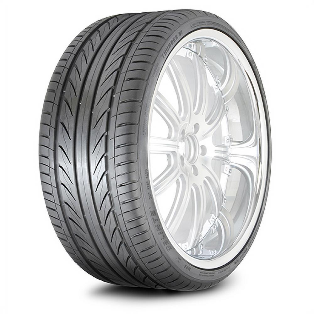 Delinte Thunder D7 225/40R18 ZR 92W XL A/S High Performance Tire