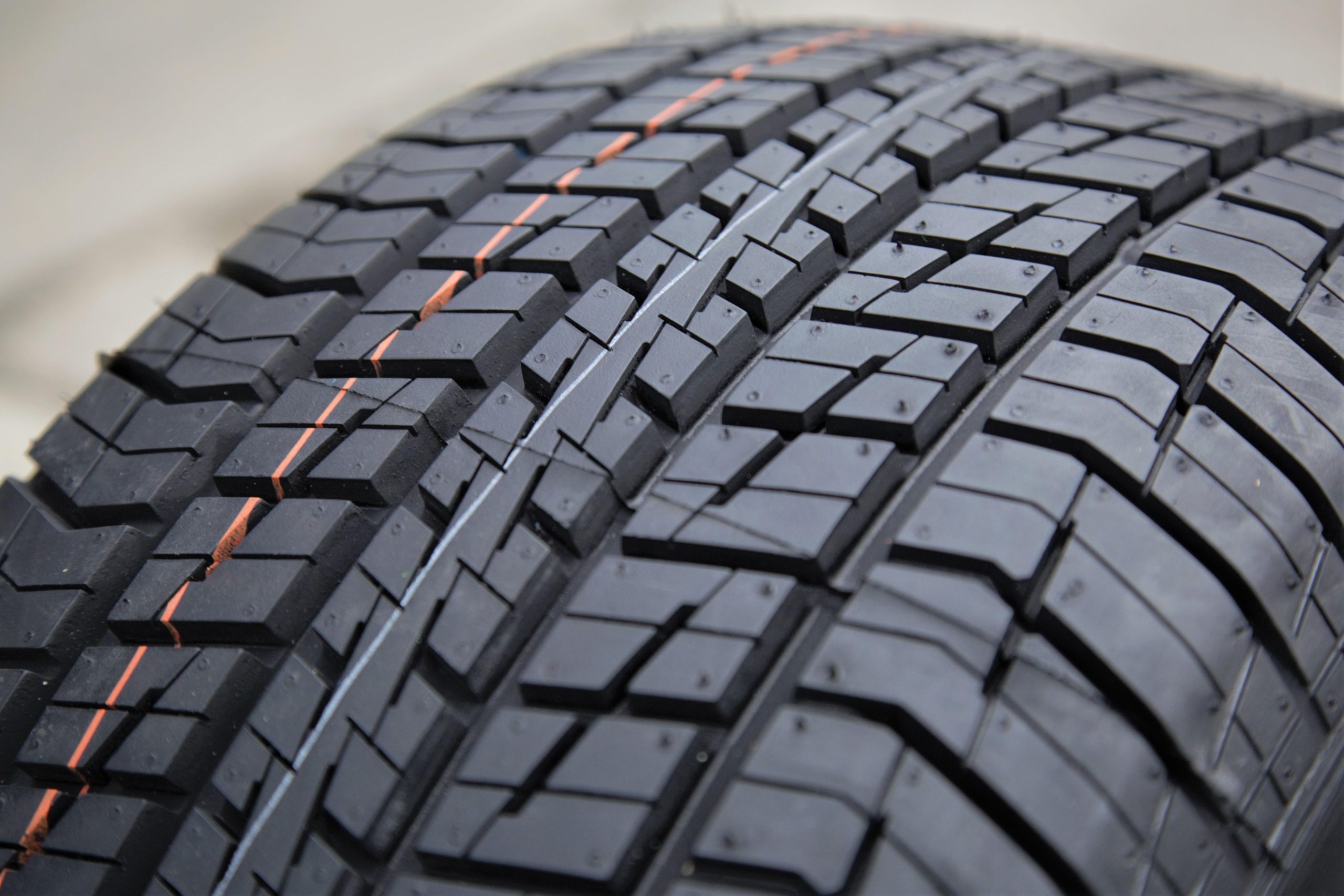 Firestone Firehawk Indy 500 295/50R15 105S SL A/S Performance Tire