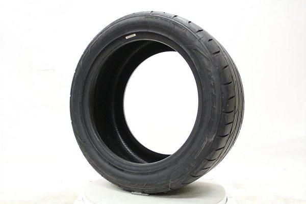 Nitto NT555 G2 255/50ZR17