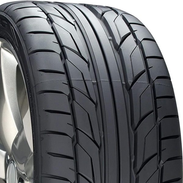 Nitto NT555 G2 255/50ZR17
