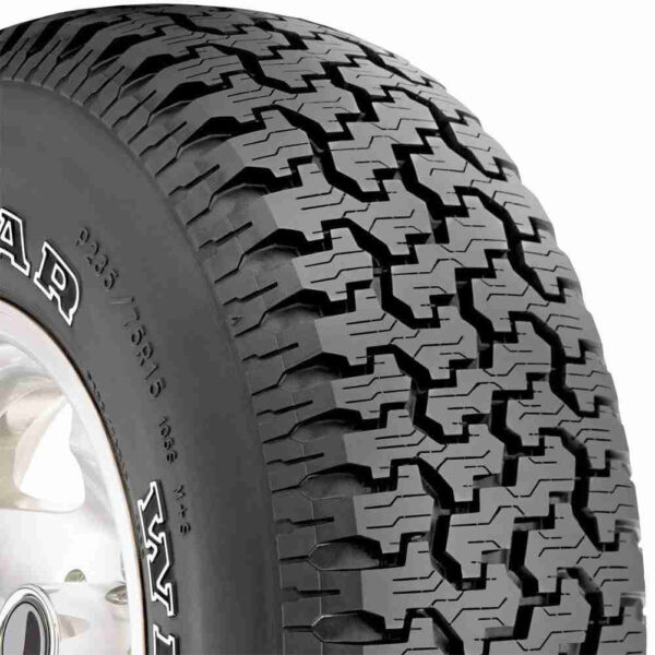 2026 Goodyear Wrangler Radial Tire – 235/75R15 105S