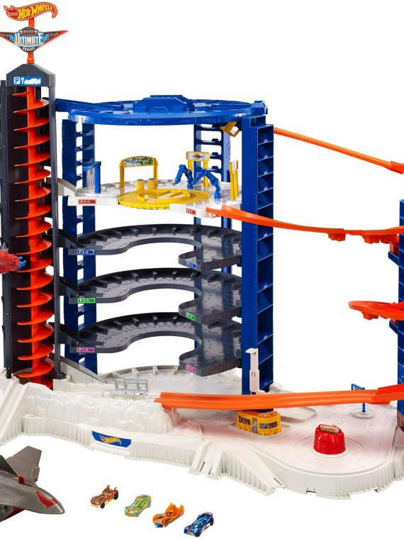 2026 Hot Wheels Track Set with 4 1:64 Scale Toy Cars, Super Ultimate Garage, Over 3-Feet Tall