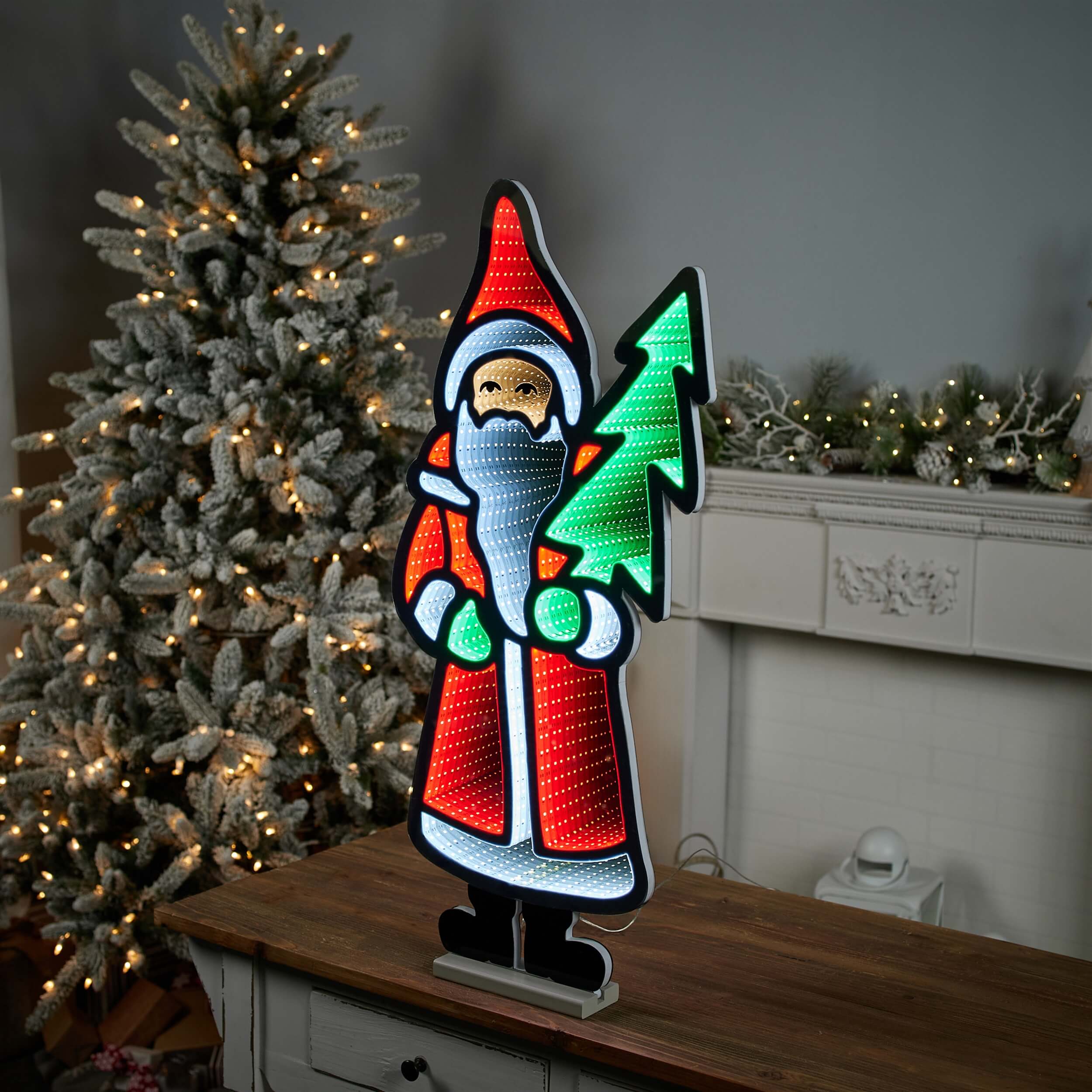 Santa w/Tree Infinity Light 33