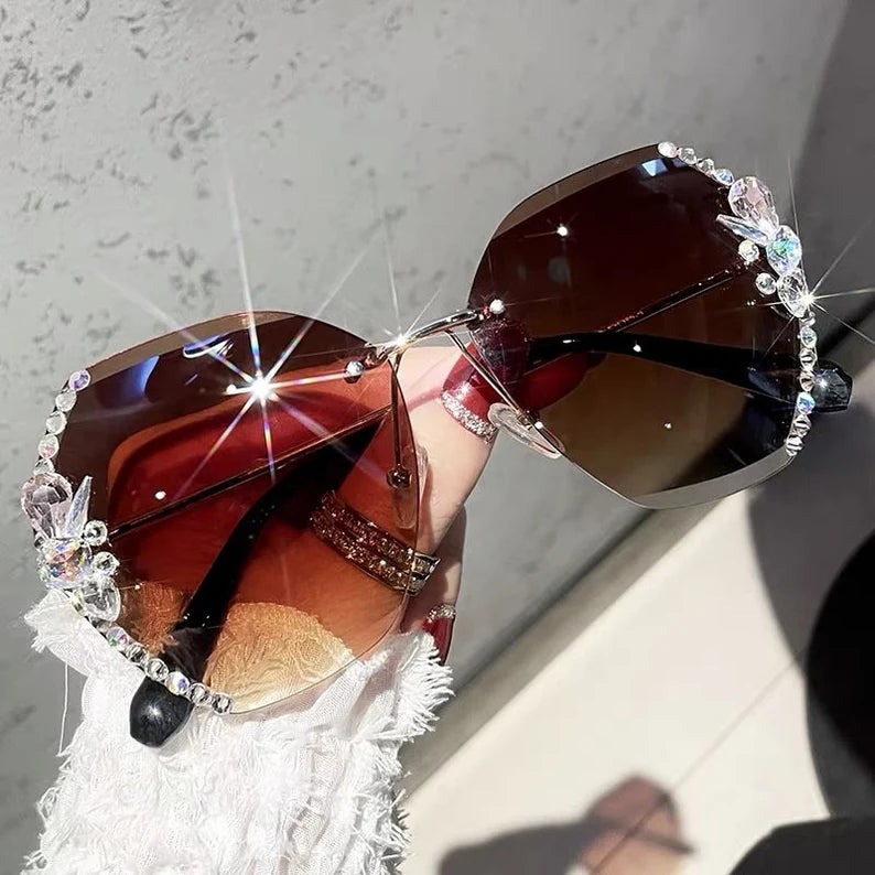2026 2022 Luxury Brand Design Vintage Rimless Rhinestone Sunglasses