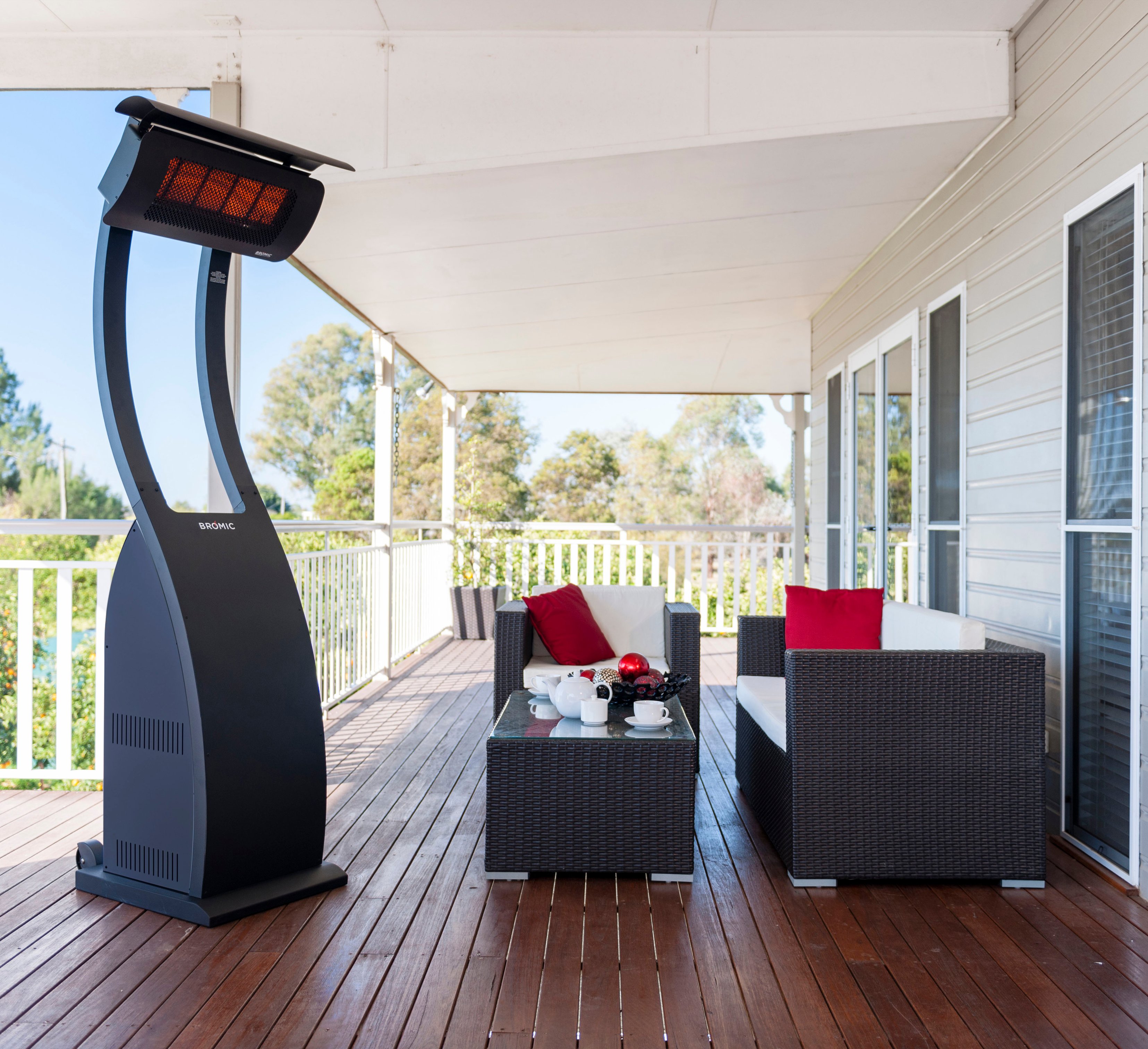 2026 Bromic Heating – Outdoor Heater – Tungsten Portable – LPG – 38,500 BTU – Black