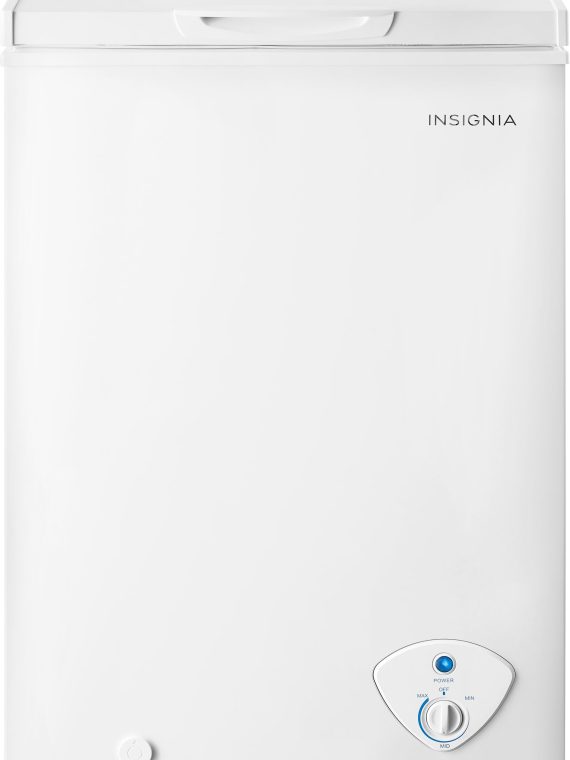 2026 InsigniaTM – 3.5 Cu. Ft. Garage-Ready Chest Freezer – White