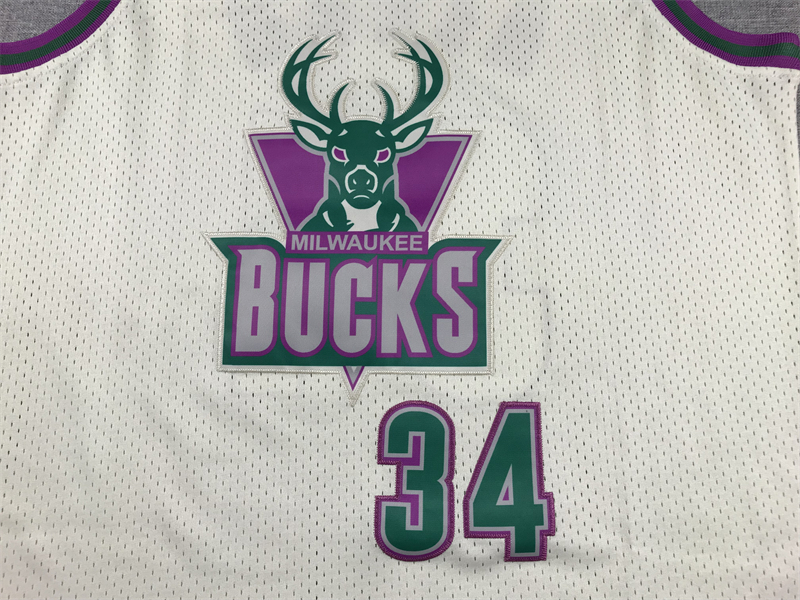 Men's Milwaukee Bucks Giannis Antetokounmpo #34 Cream Chainstitch Swingman Jersey