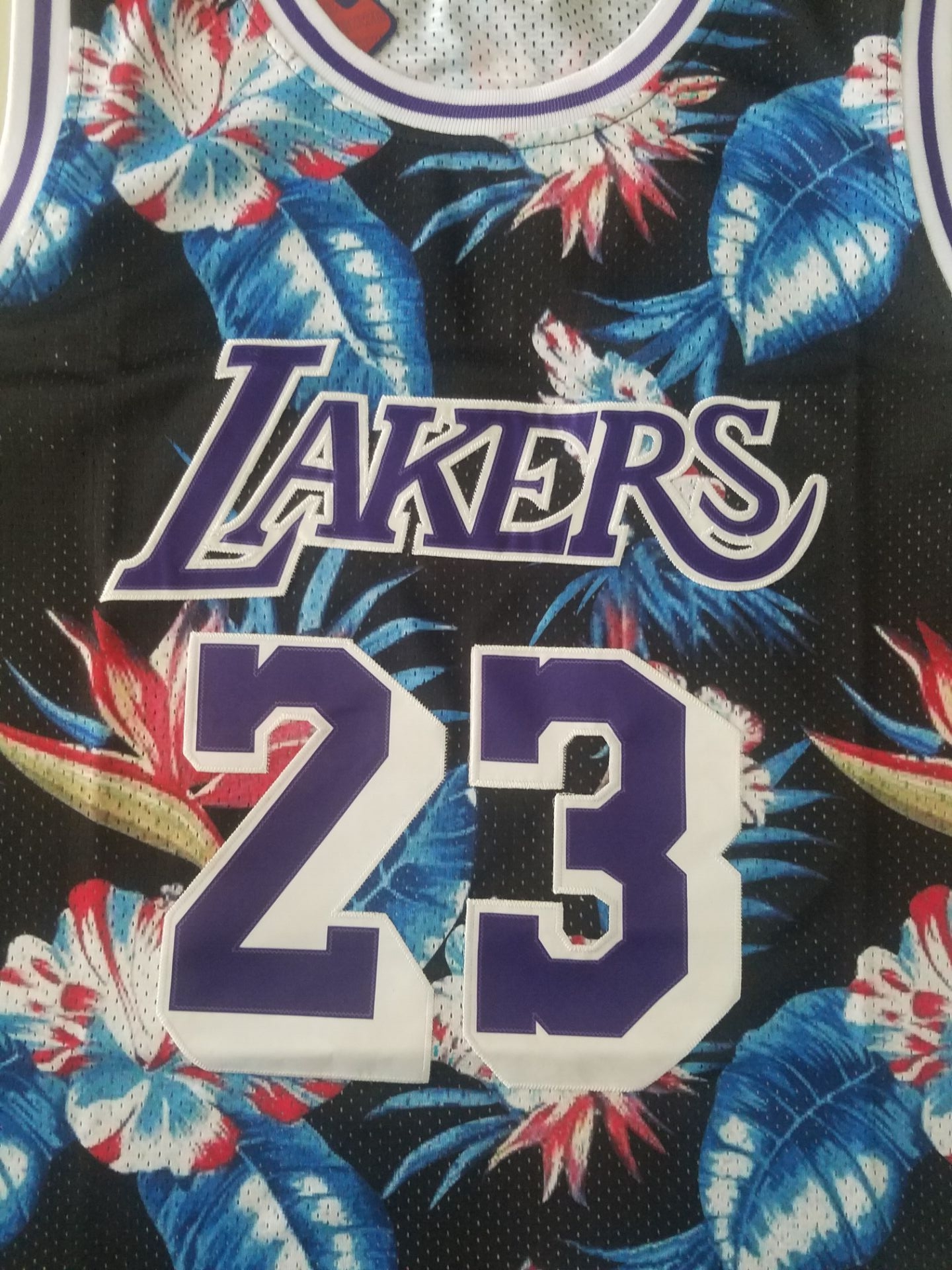 Men's LeBron James Los Angeles Lakers #23 NBA Classics Authentic Jersey