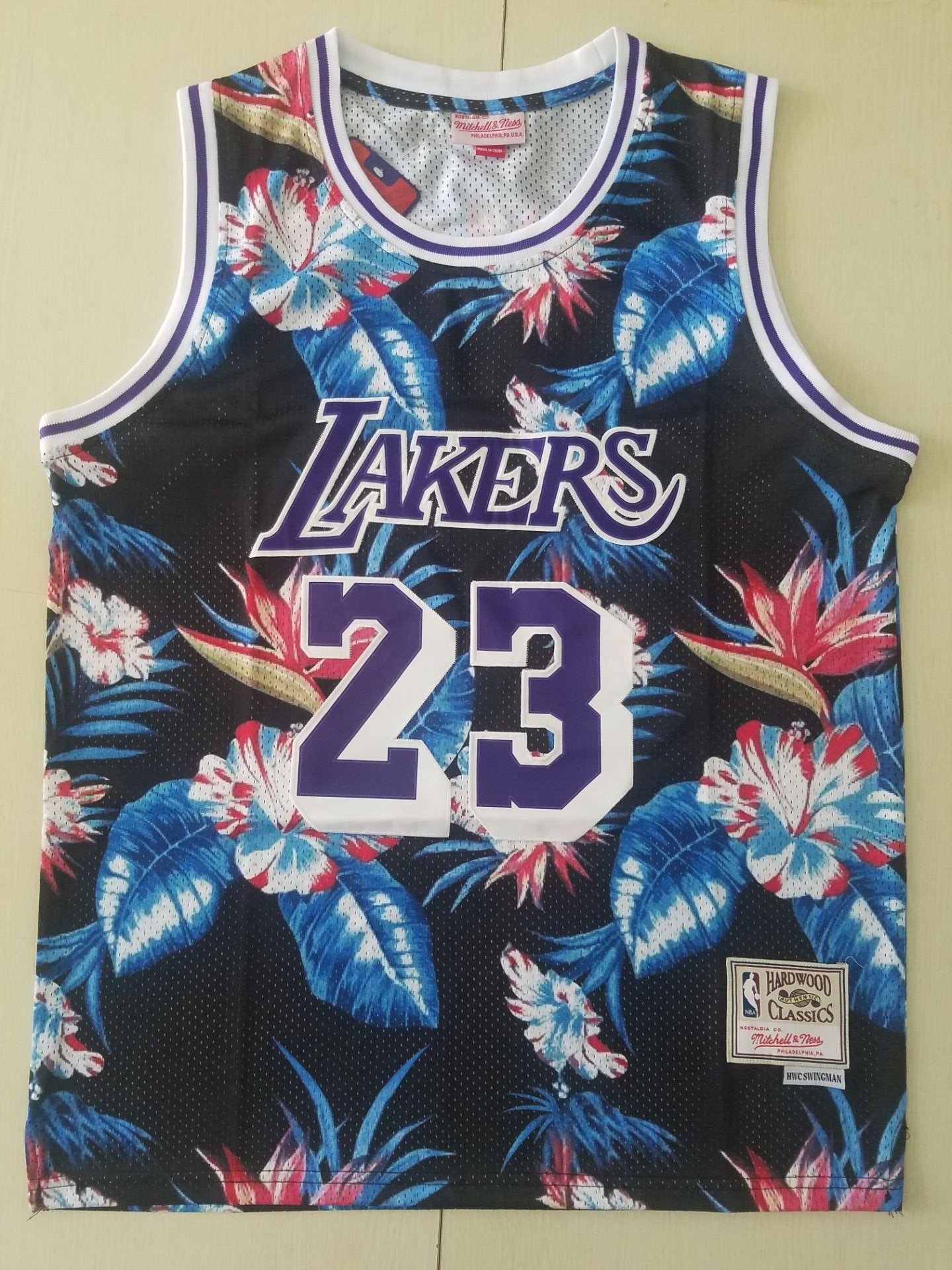 Men's LeBron James Los Angeles Lakers #23 NBA Classics Authentic Jersey