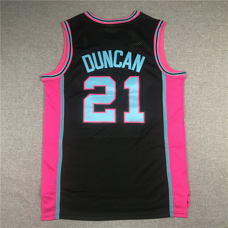 Men's San Antonio Spurs Tim Duncan Black 1998/99 Classics Swingman Player Jersey