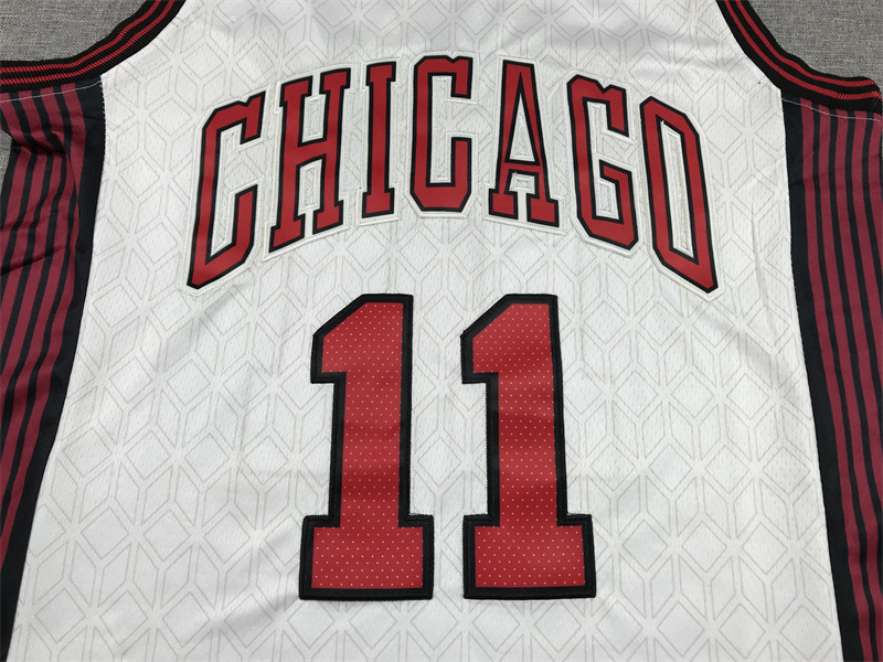 Men's Chicago Bulls DeMar DeRozan #11 White 2022/23 Swingman Jersey - City Edition
