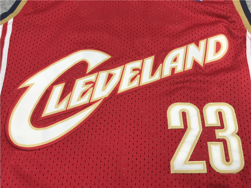 Men's Cleveland Cavaliers LeBron James 2003-04 Hardwood Classics Swingman Jersey