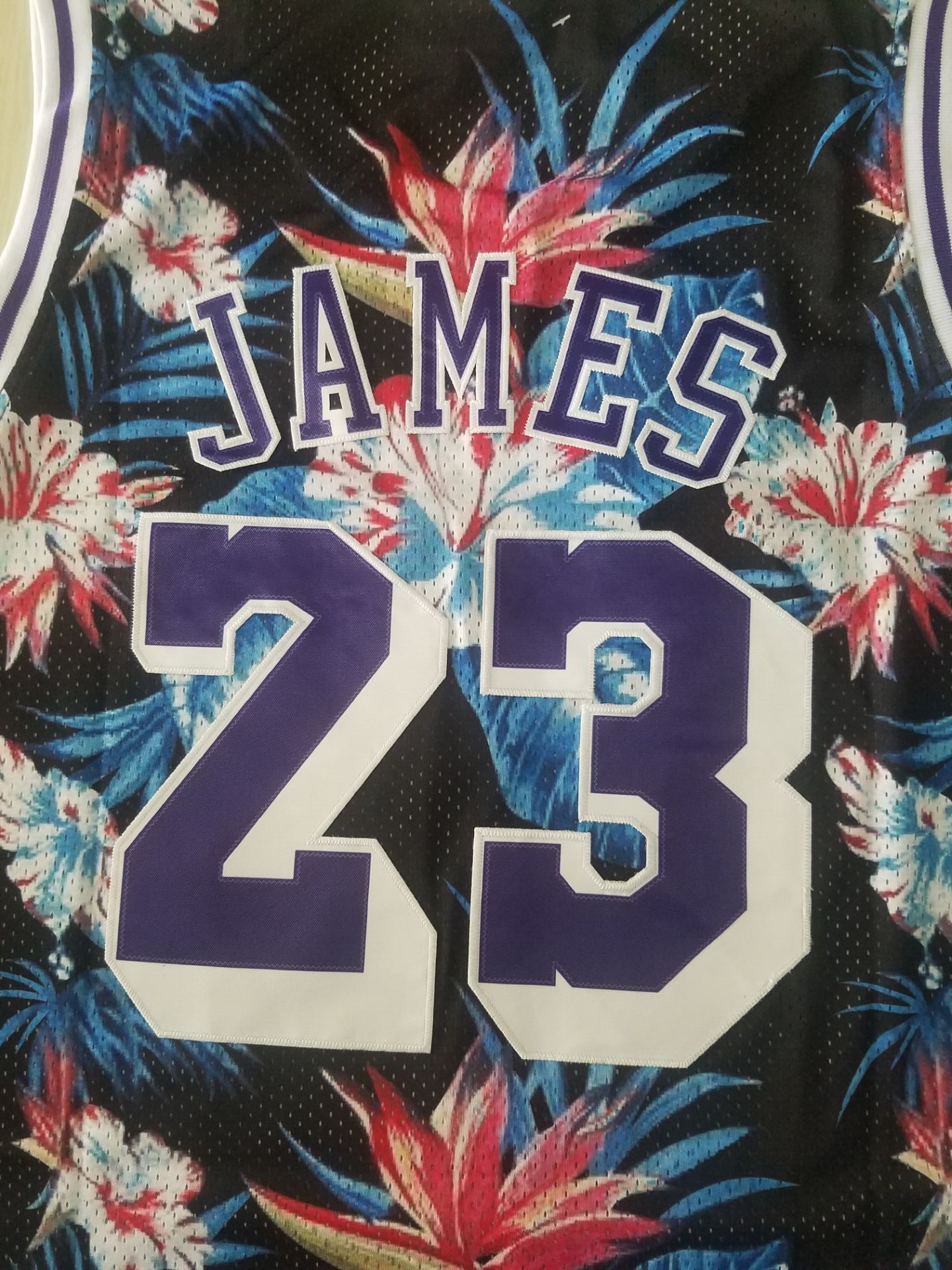 Men's LeBron James Los Angeles Lakers #23 NBA Classics Authentic Jersey